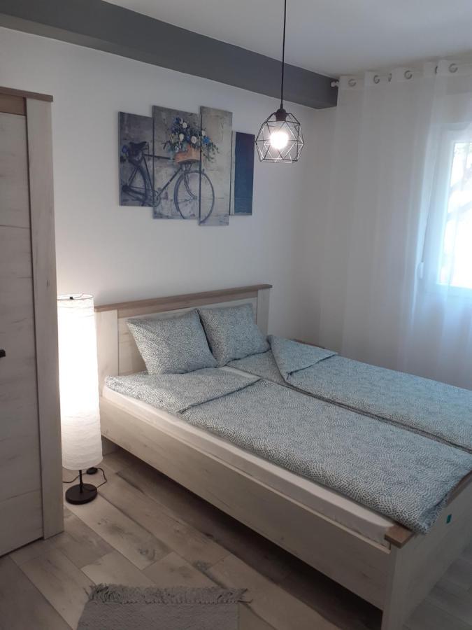 Apartman Petres Sombor Exterior foto