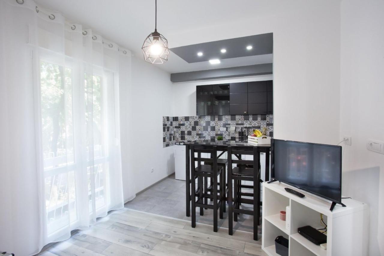 Apartman Petres Sombor Exterior foto