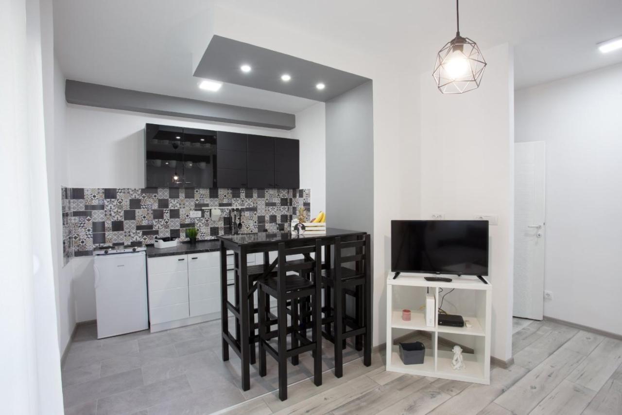 Apartman Petres Sombor Exterior foto