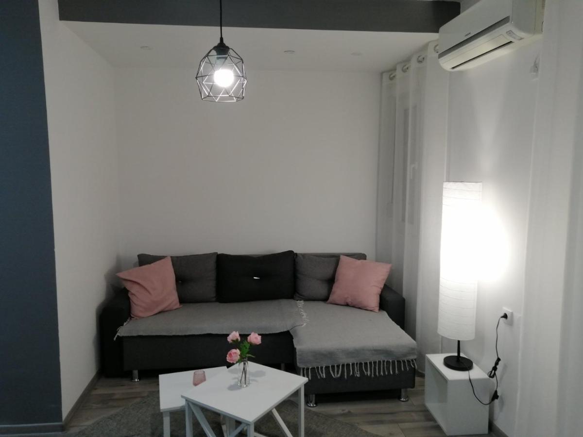 Apartman Petres Sombor Exterior foto